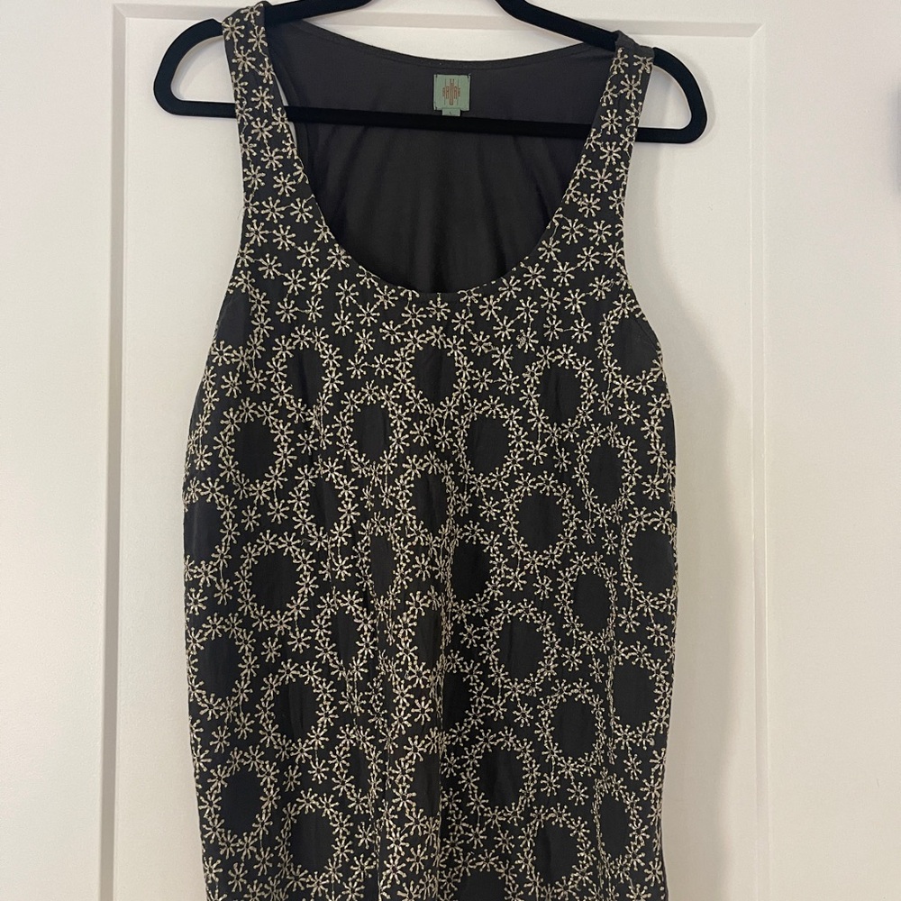 Dark Gray and Silver Patterned Sleeveless Top